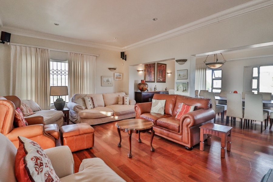 7 Bedroom Property for Sale in Myburgh Park Western Cape